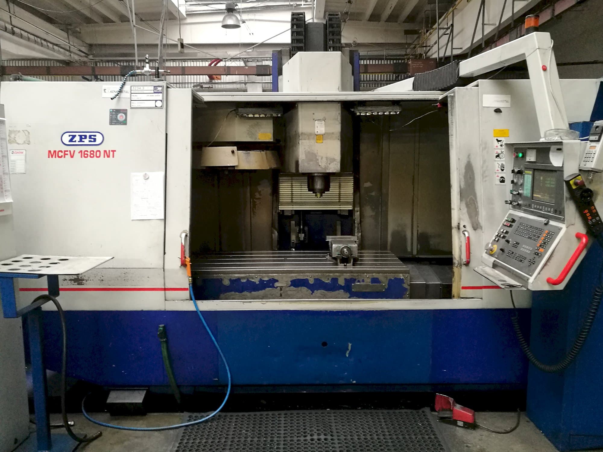 Widok z przodu maszyny ZPS MCFV 1680 NT