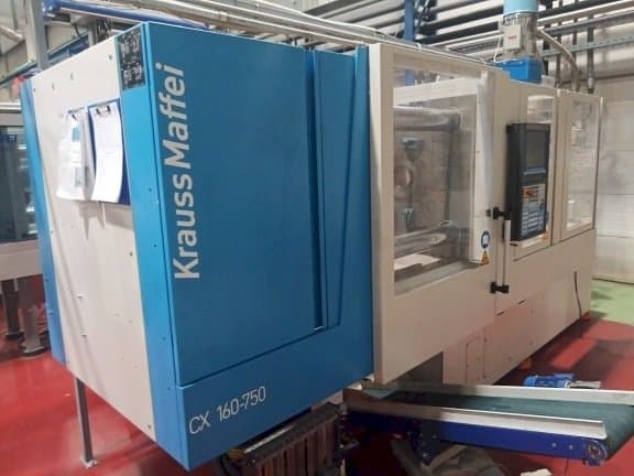 Widok z przodu maszyny Krauss Maffei KM 160-750 CX