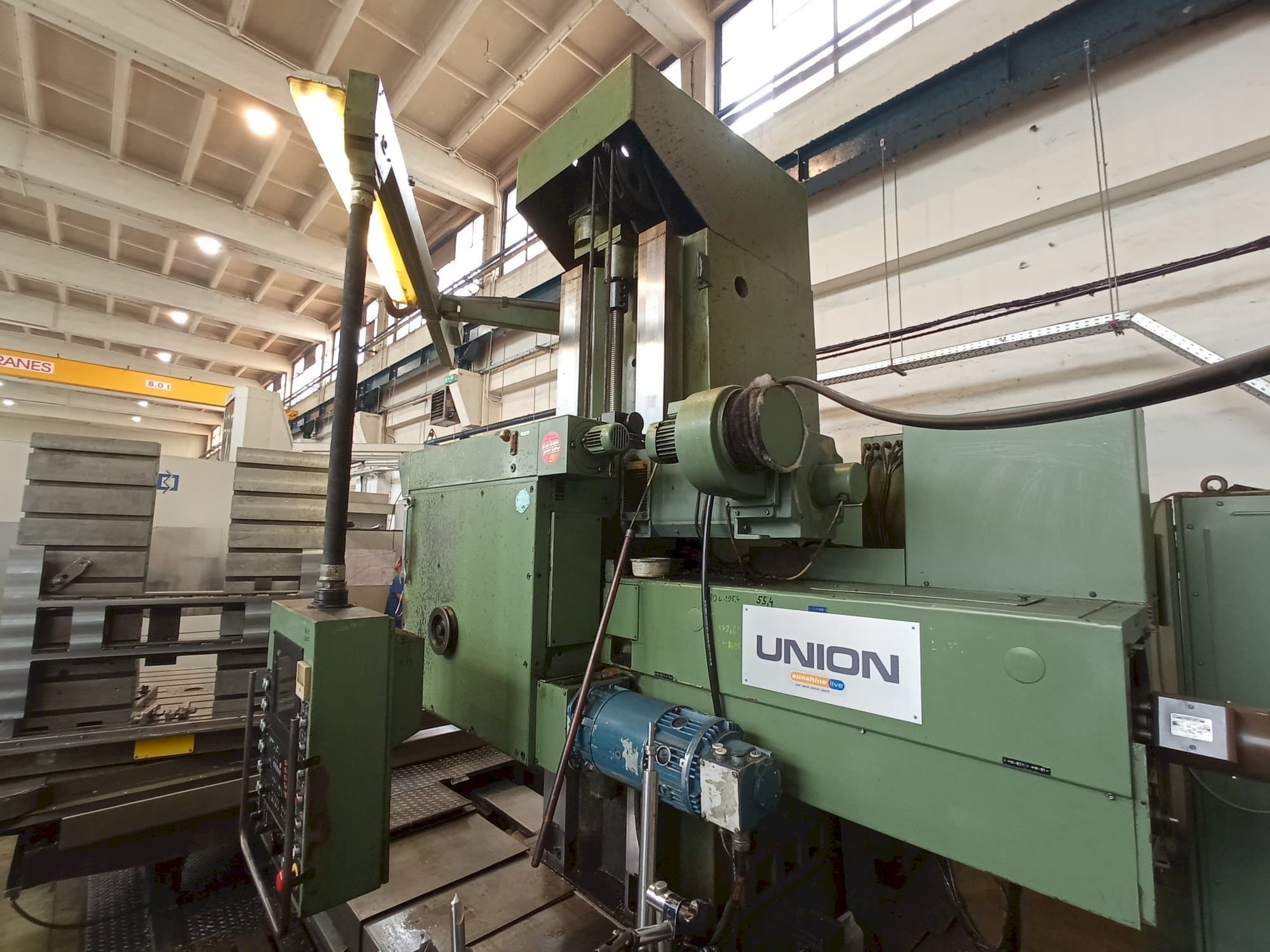 Widok z przodu maszyny Union BFT 110