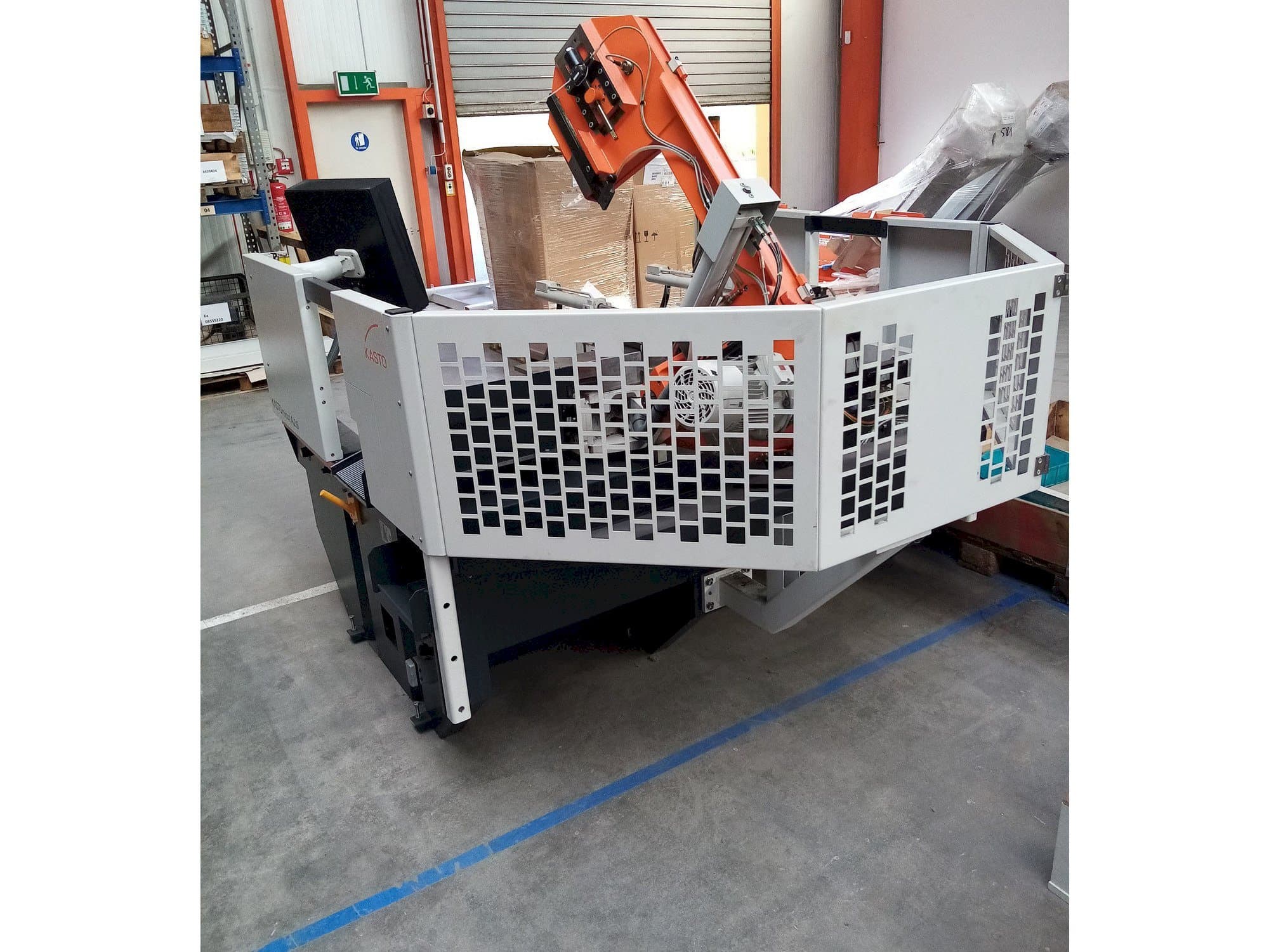 Widok z przodu maszyny KASTO micut A 2.6