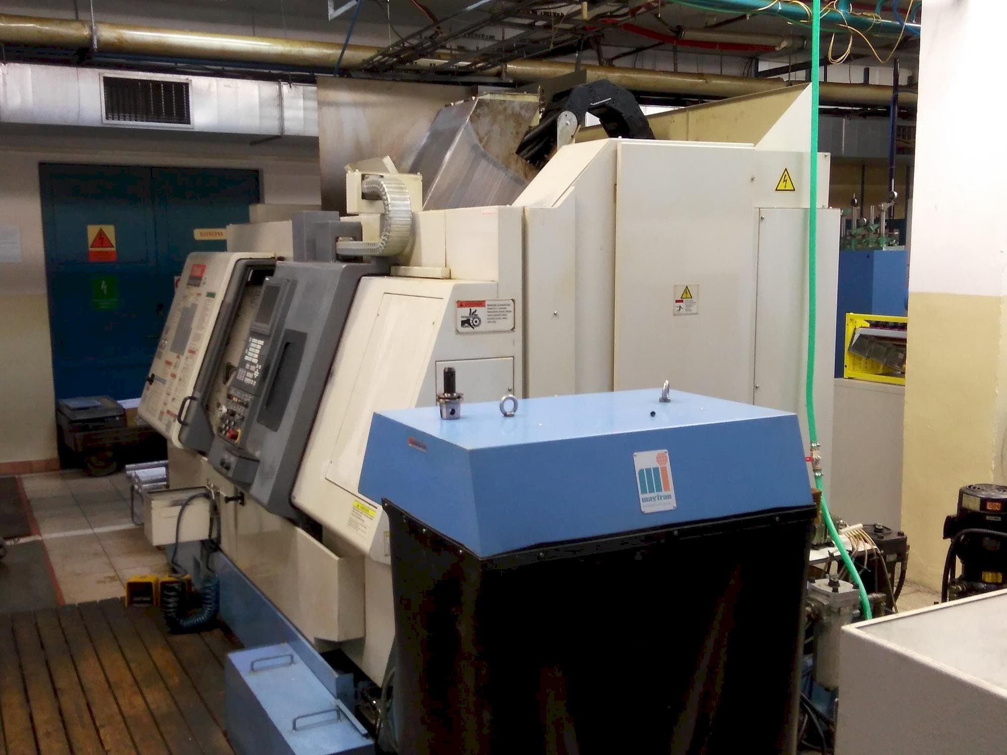 Widok z przodu maszyny Mazak Integrex 200-II SY