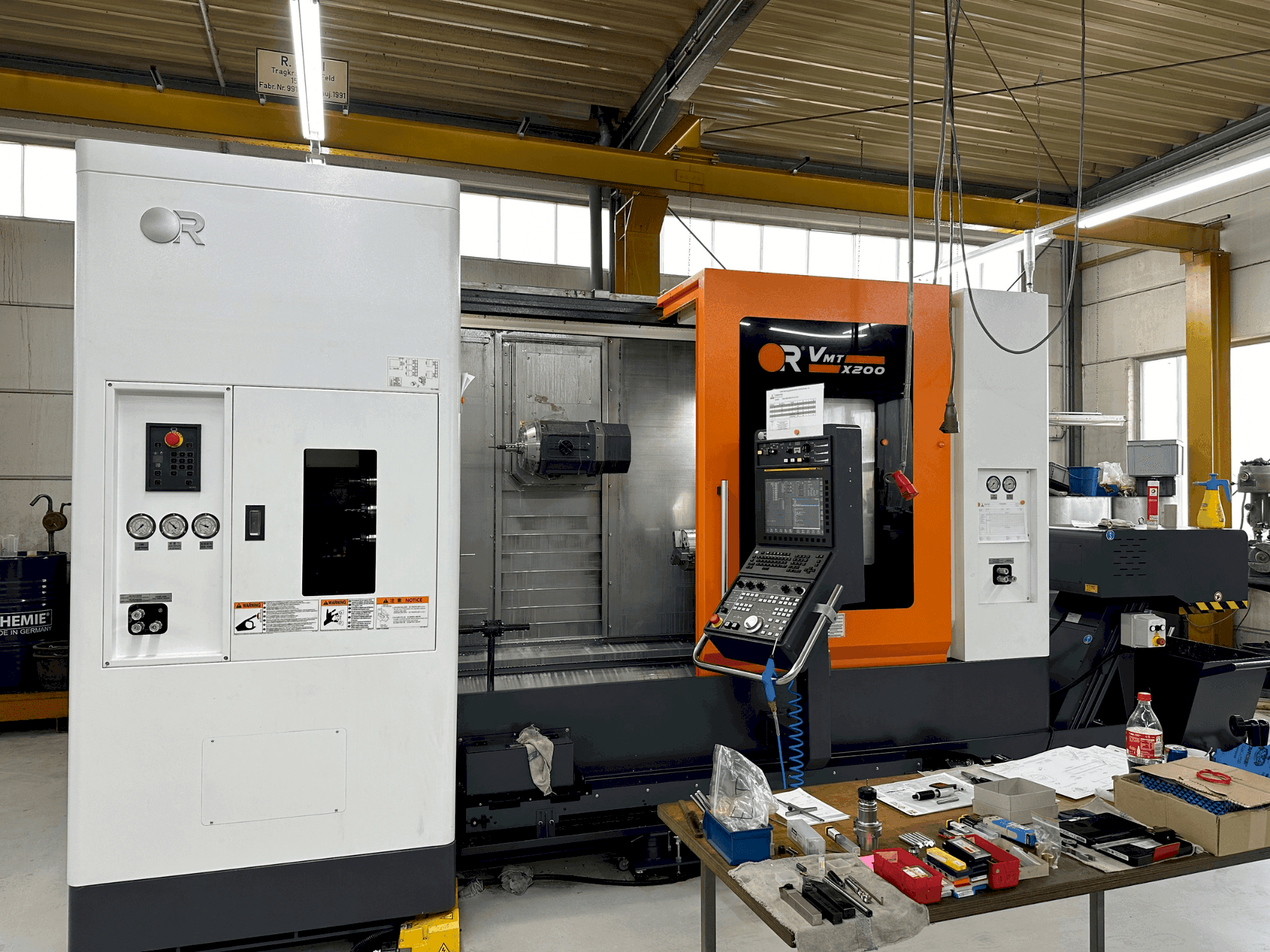 Widok z przodu maszyny Victor VMT X200  (2023)