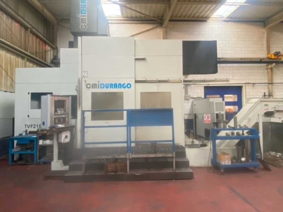 Widok z przodu maszyny cmiDURANGO TVF210-2000