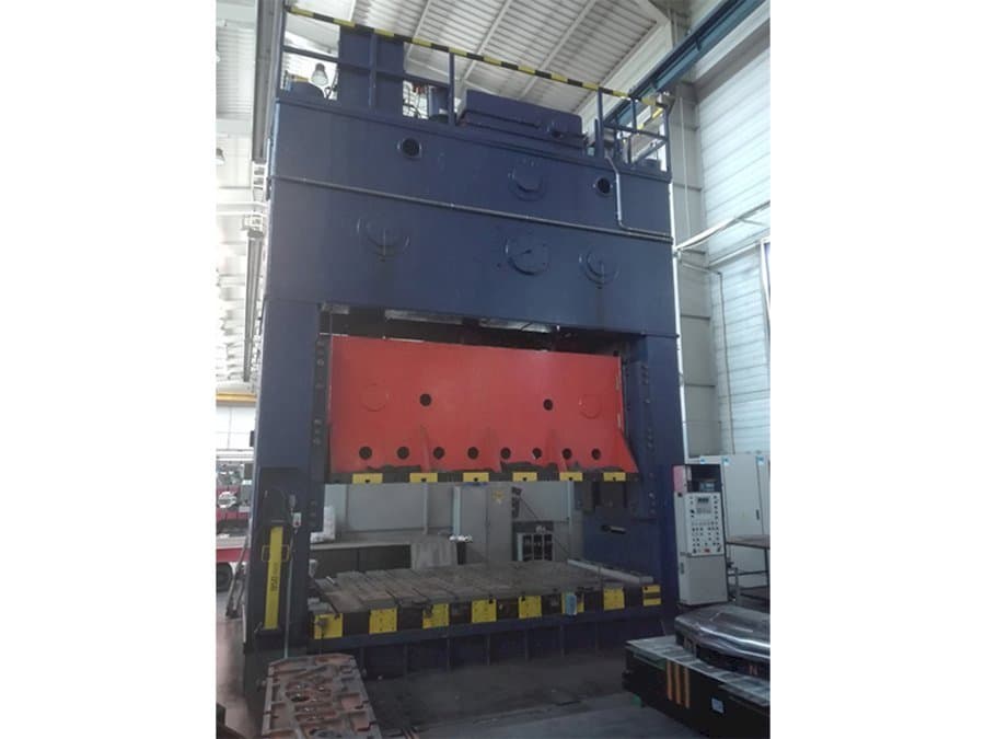 Widok z przodu maszyny Erfurt PKZZ 1000/4000