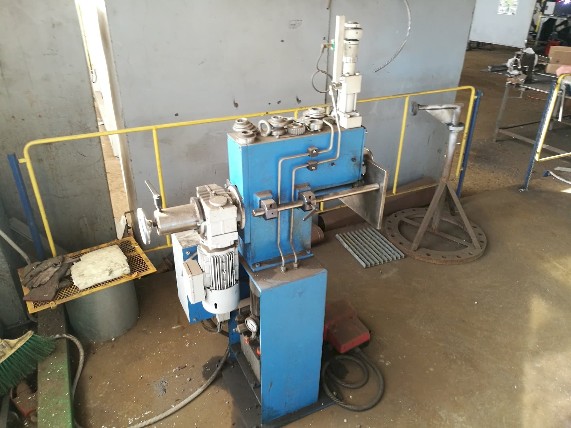 Widok z przodu maszyny SPIRO SME 63