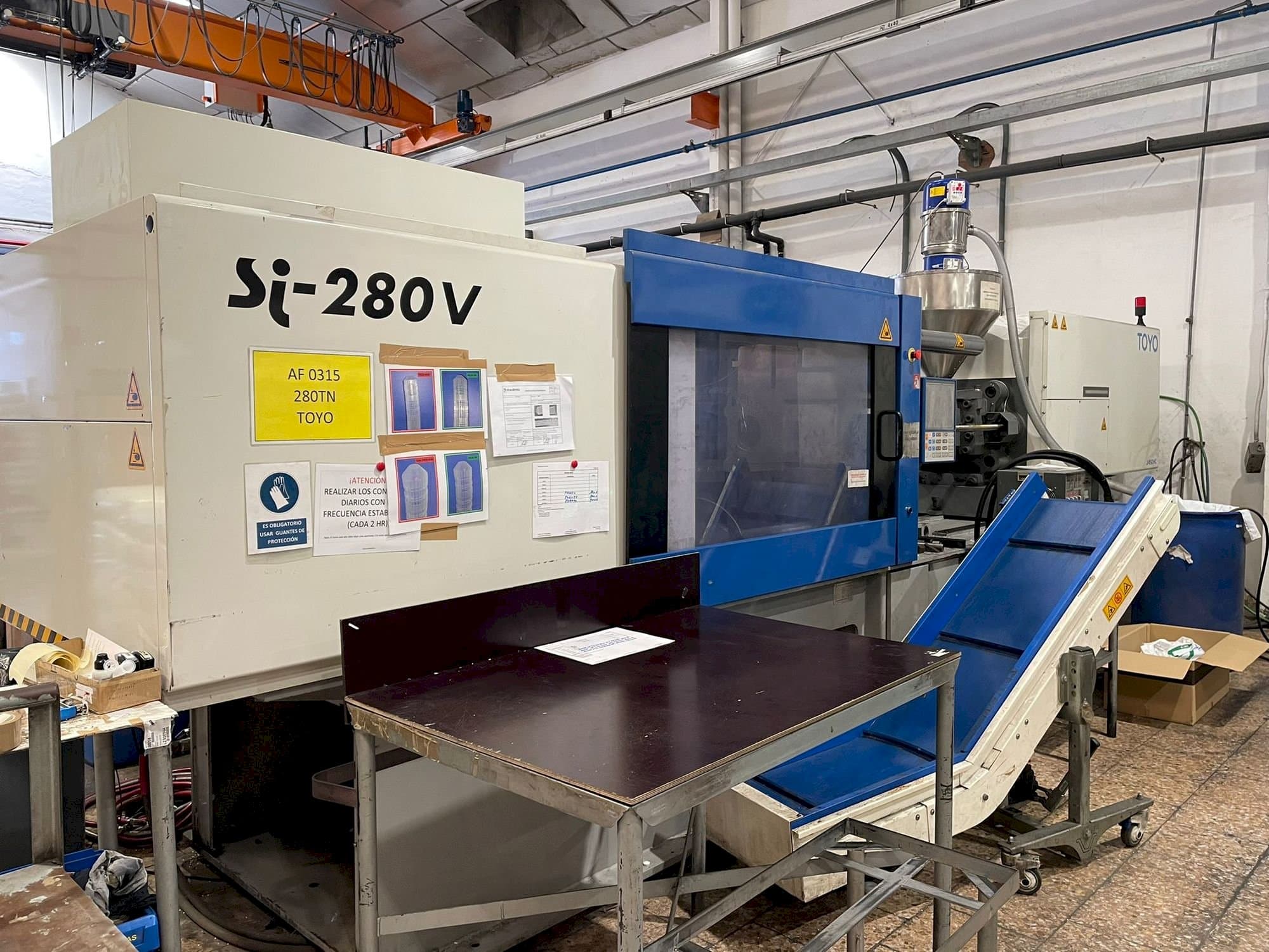 Widok z przodu maszyny Toyo Si-280-V