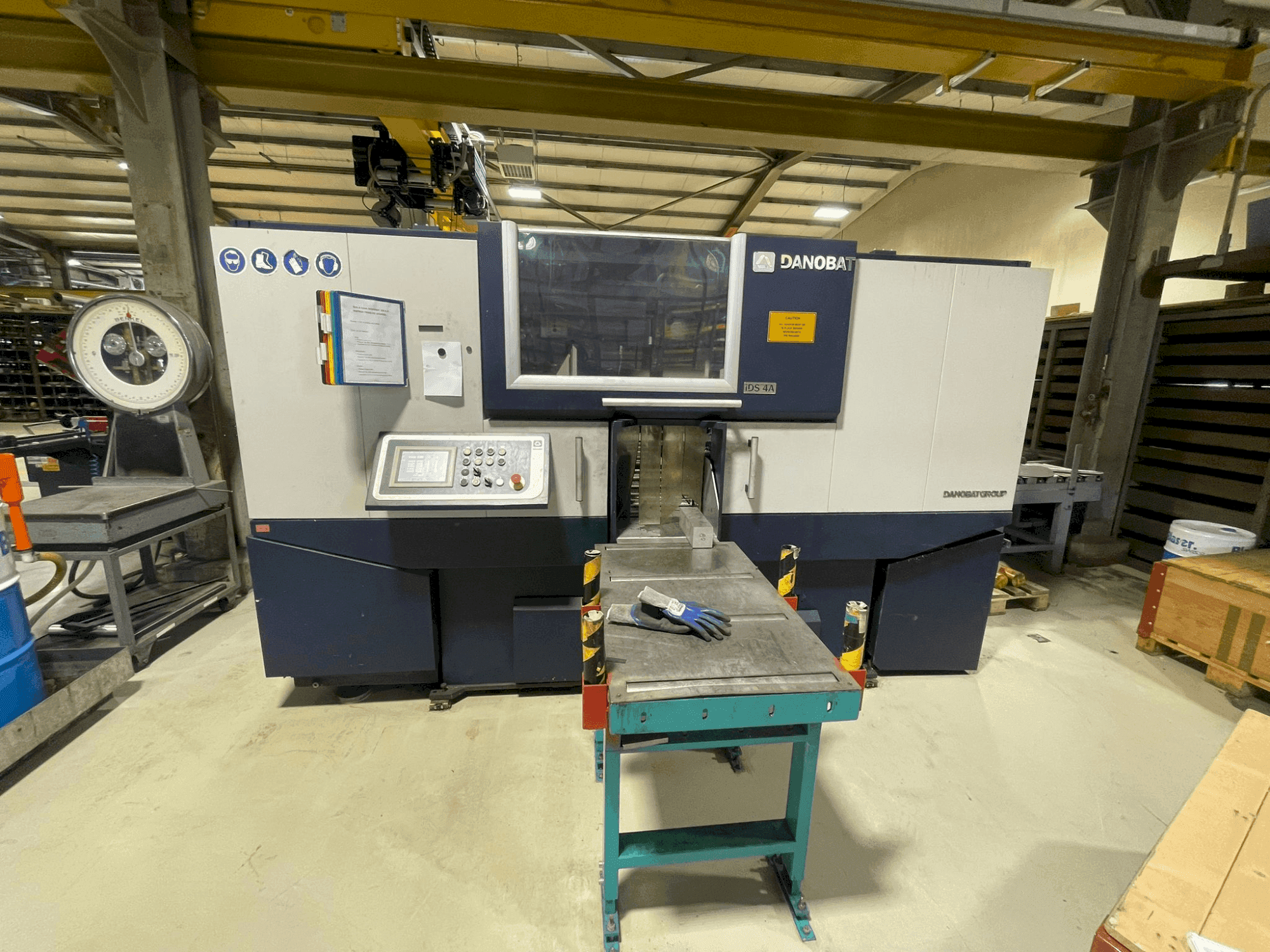 Widok z przodu maszyny DANOBAT IDS 4A