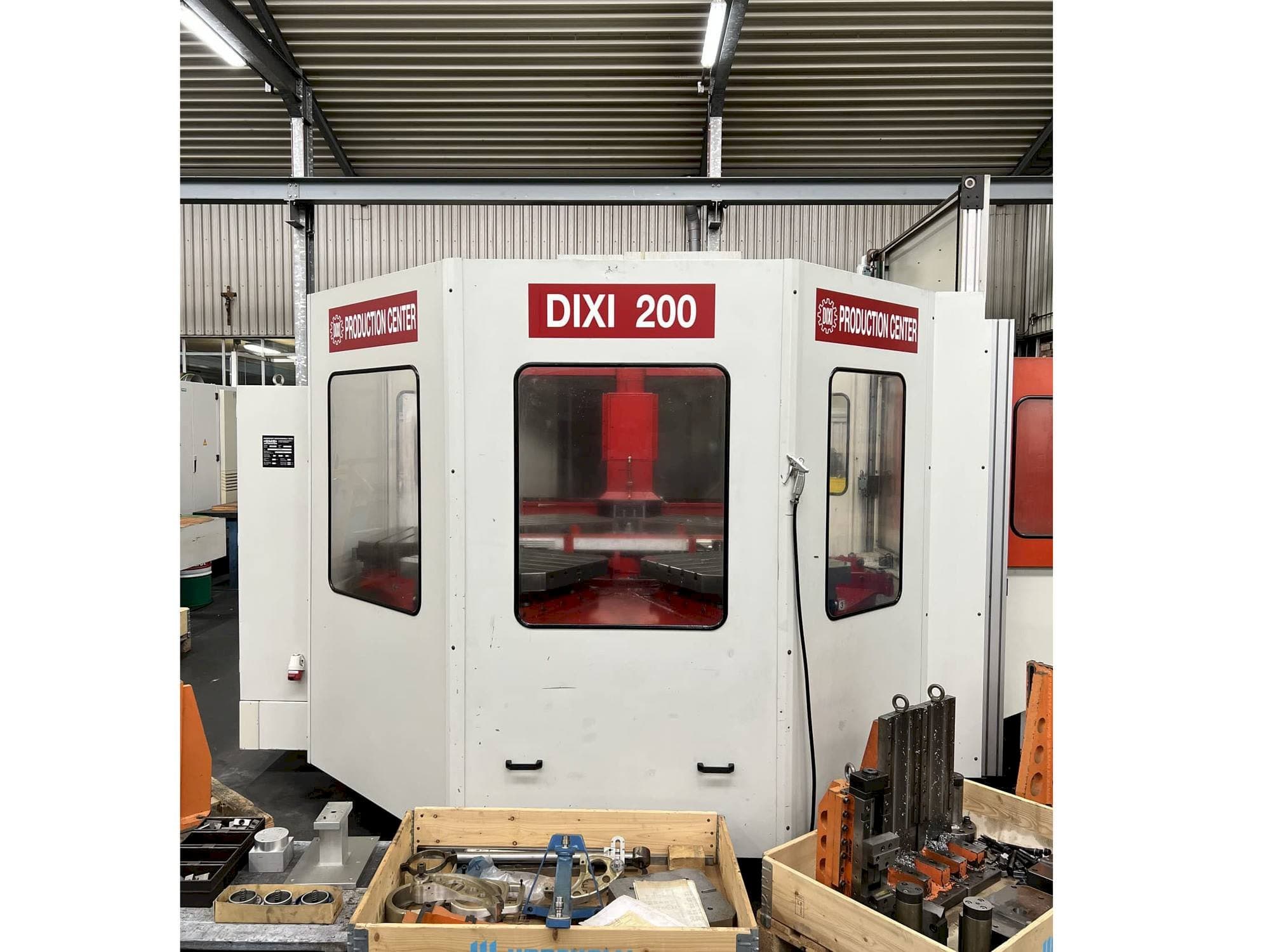 Widok z przodu maszyny DIXI 200