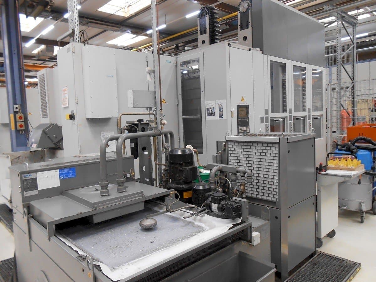 Widok z przodu maszyny Heckert HEC 500 D XXL