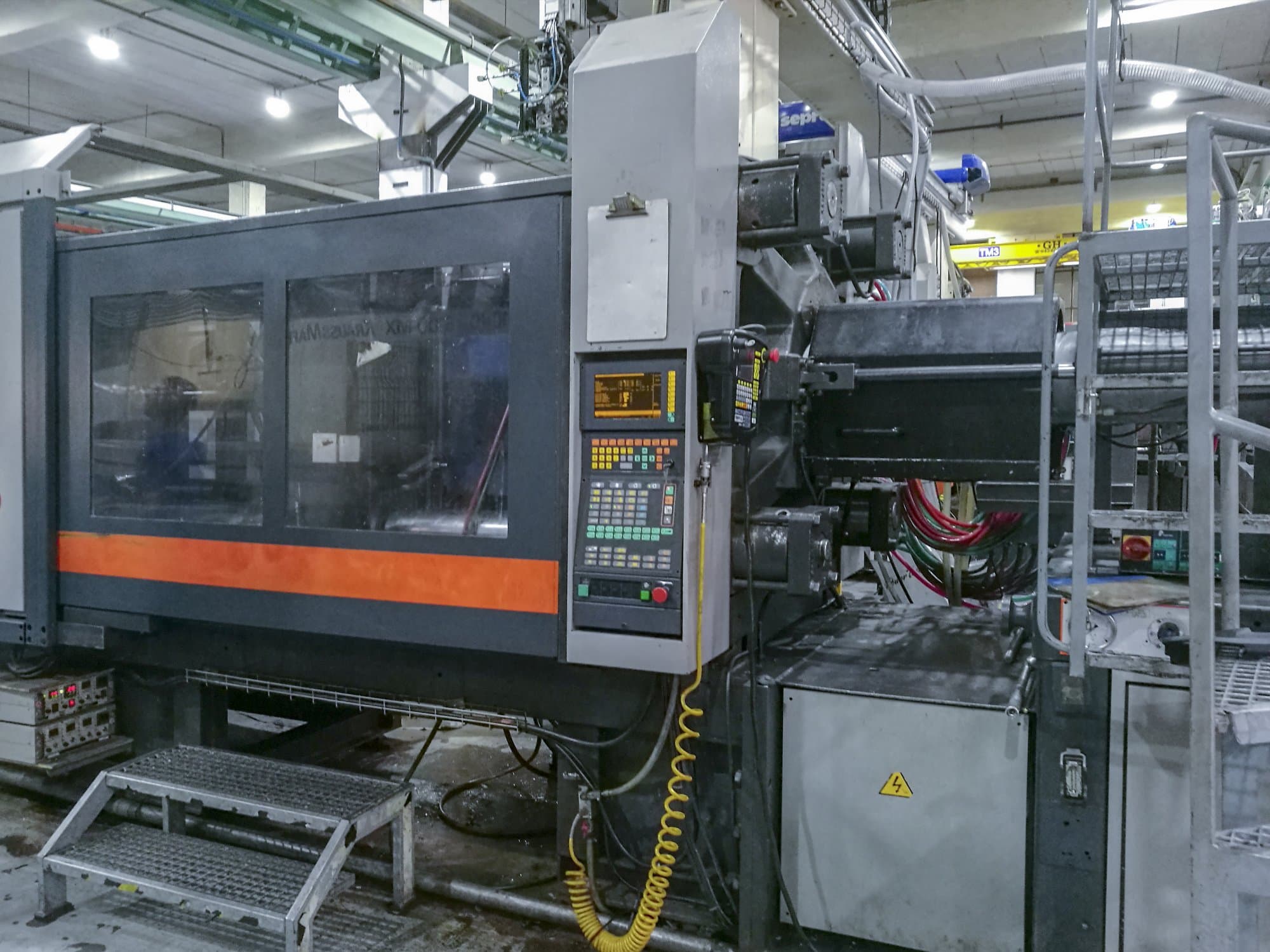 Widok z prawej 1 maszyny SANDRETTO 4435-550