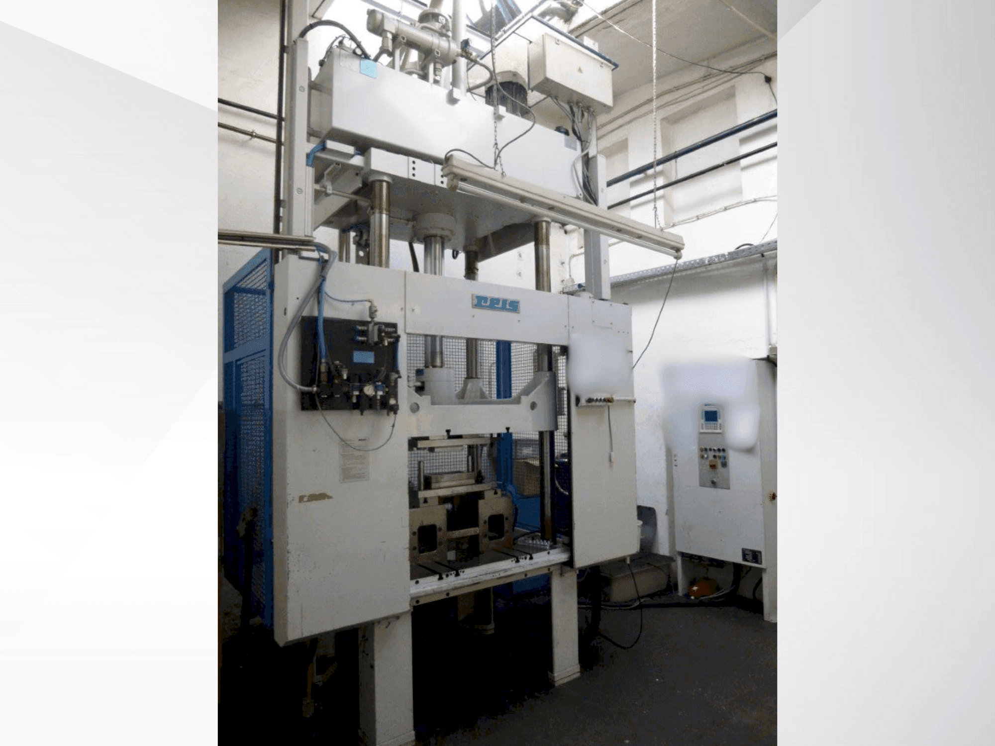 Widok z przodu maszyny Reis SEP10-30 DIII