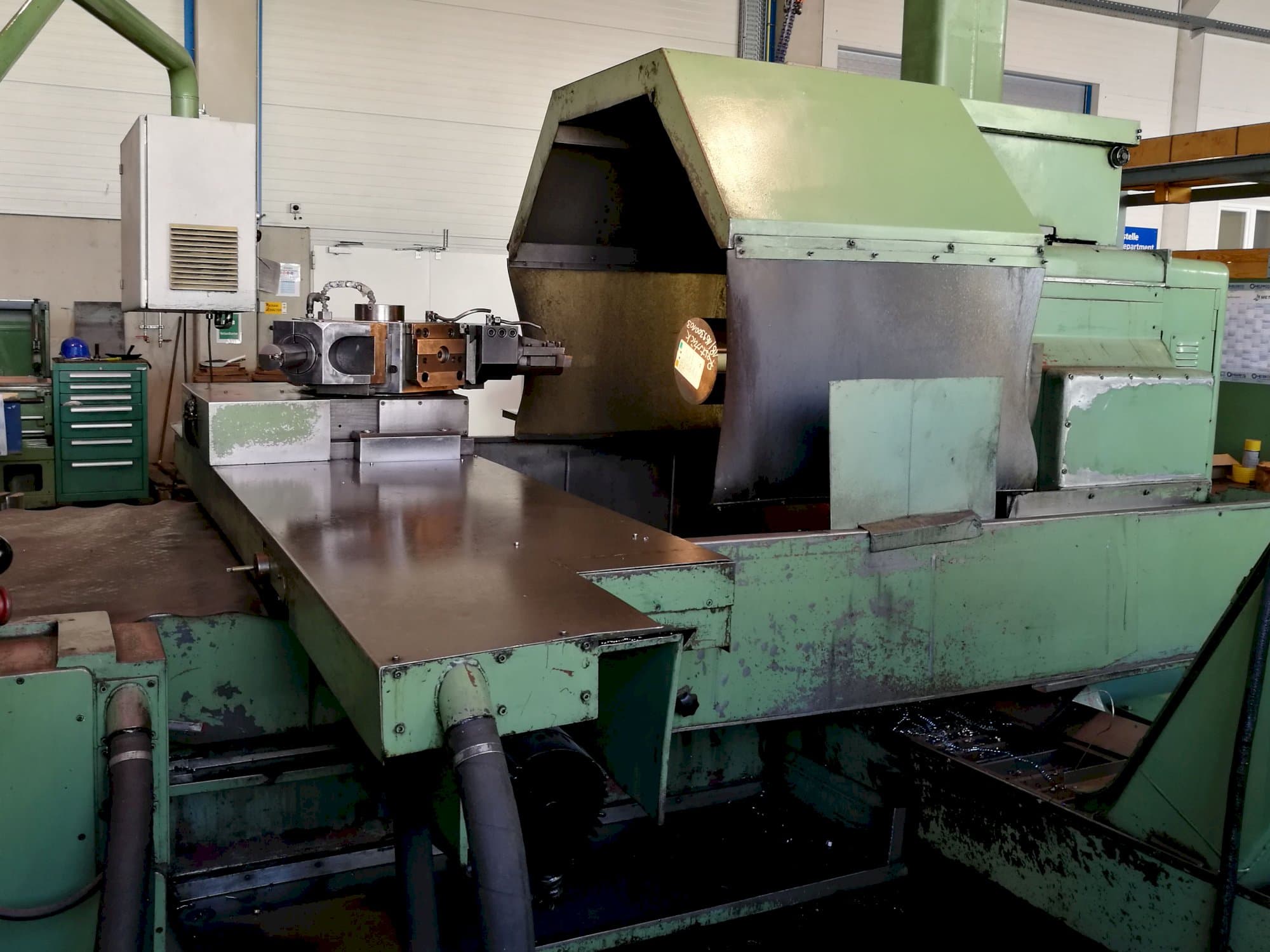 Widok prawej strony maszyny HEID DF NCC 1000