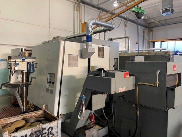 Widok z przodu maszyny Gildemeister GMX200