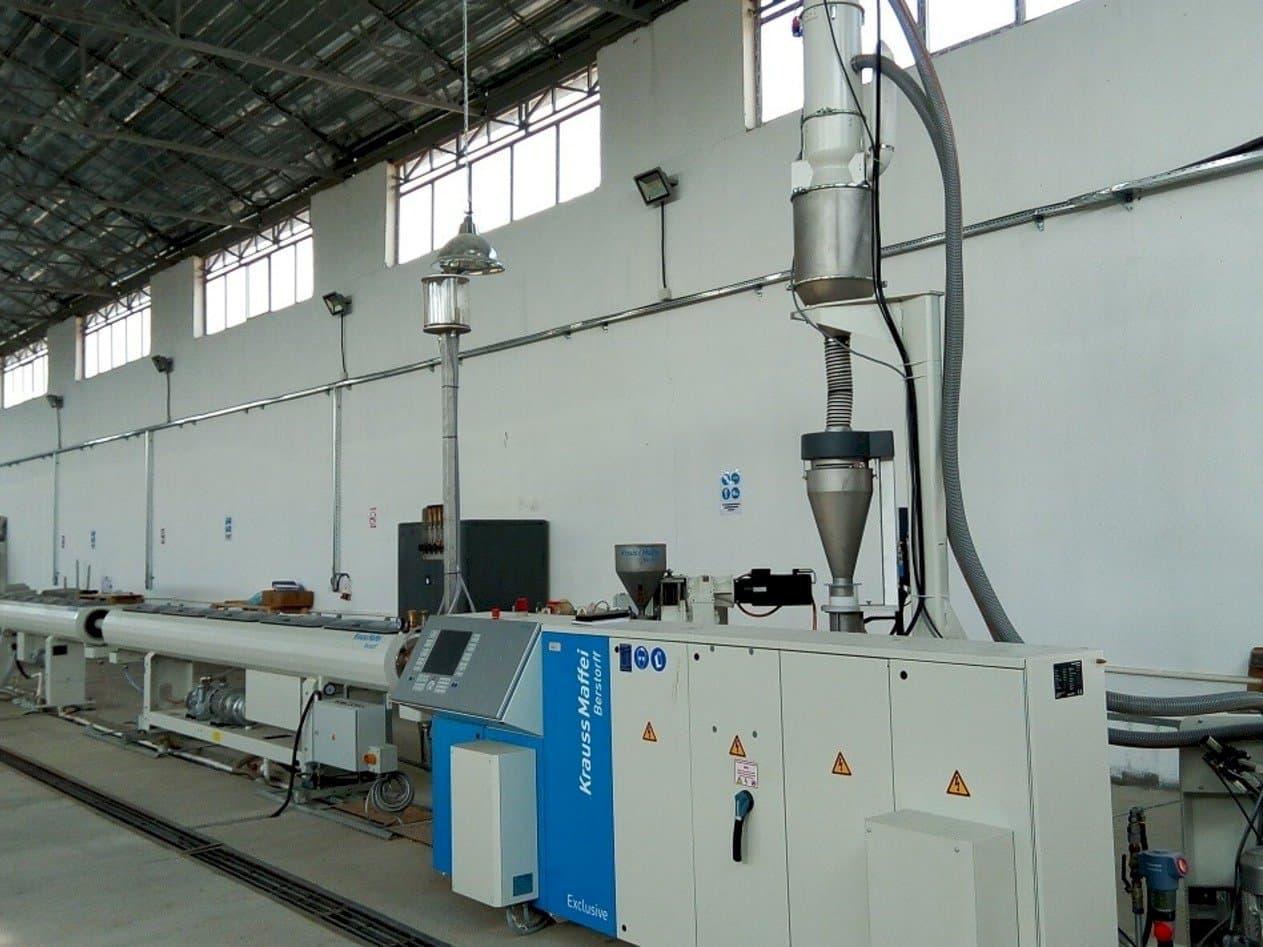 Widok z przodu maszyny Krauss Maffei KME 60-36 B/R