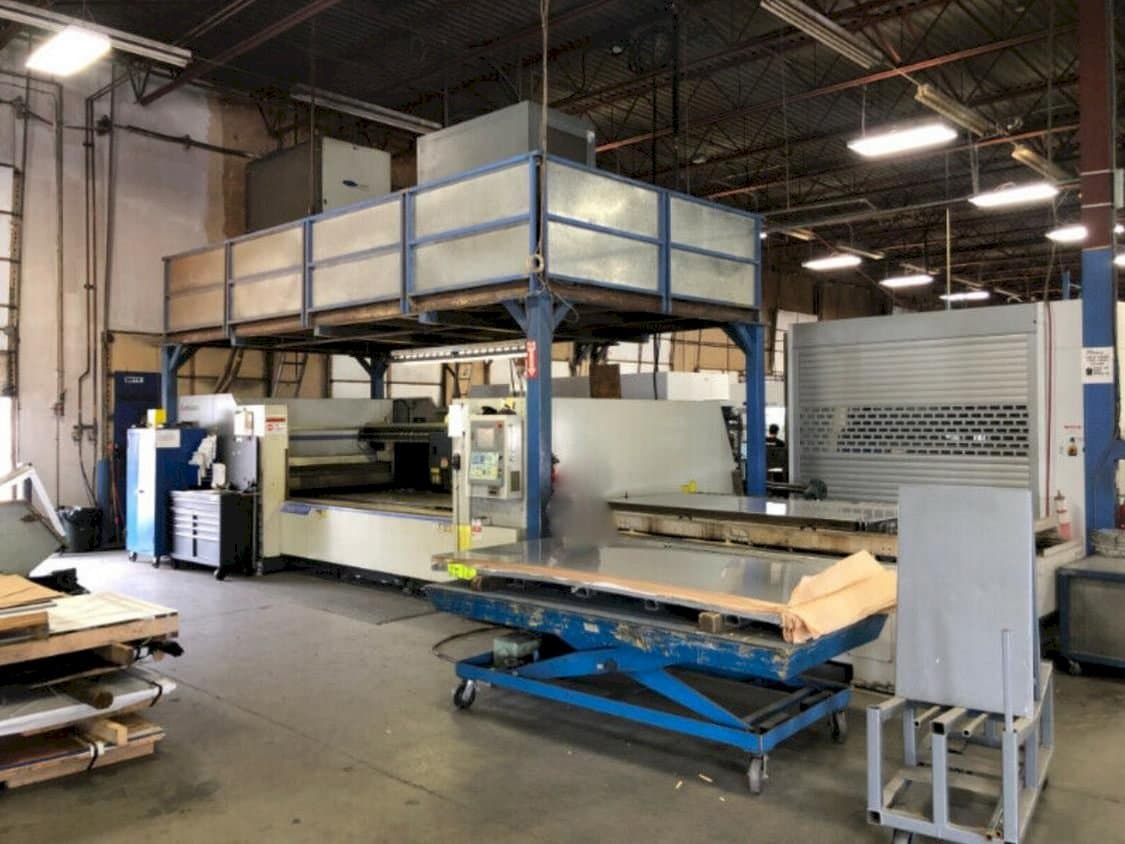 Widok z przodu maszyny Mitsubishi ML3015LVP PLUS 40CFX-A