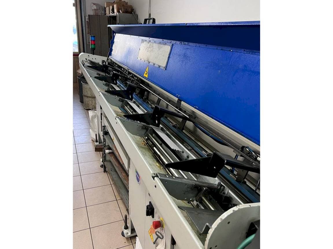 Widok prawej strony maszyny TSUGAMI HS207