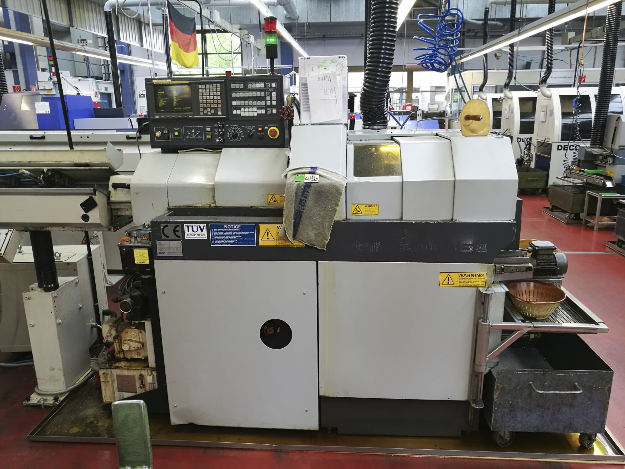 Widok z przodu maszyny STAR MICRONICS RNC-16B
