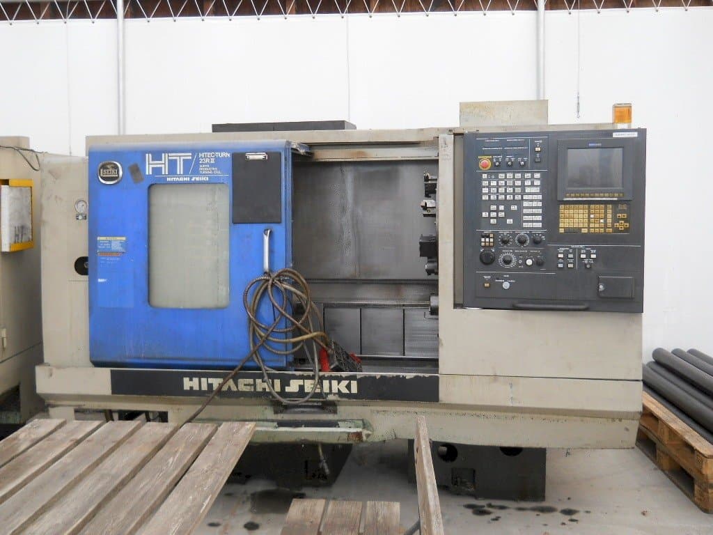 Widok z przodu maszyny HITACHI SEIKI HITEC-TURN 23R III