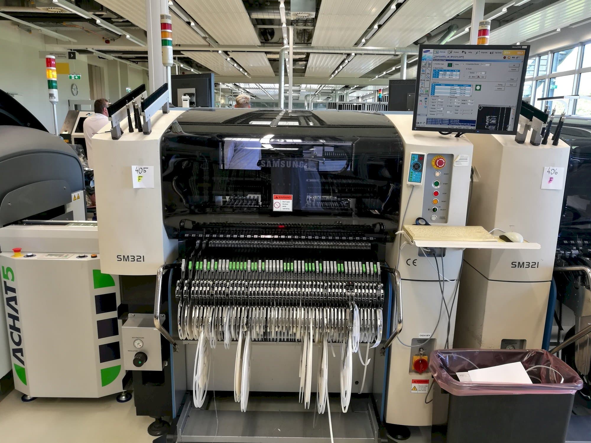 Widok z przodu maszyny Samsung SM 321