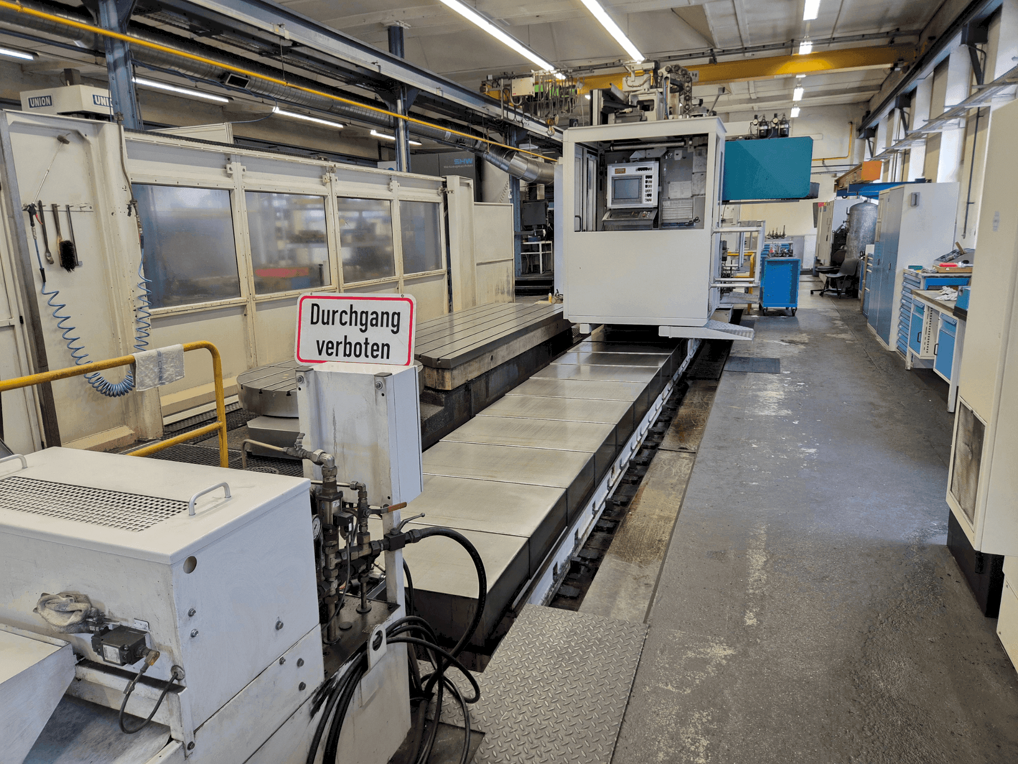 Widok z przodu maszyny SHW Powerspeed 5