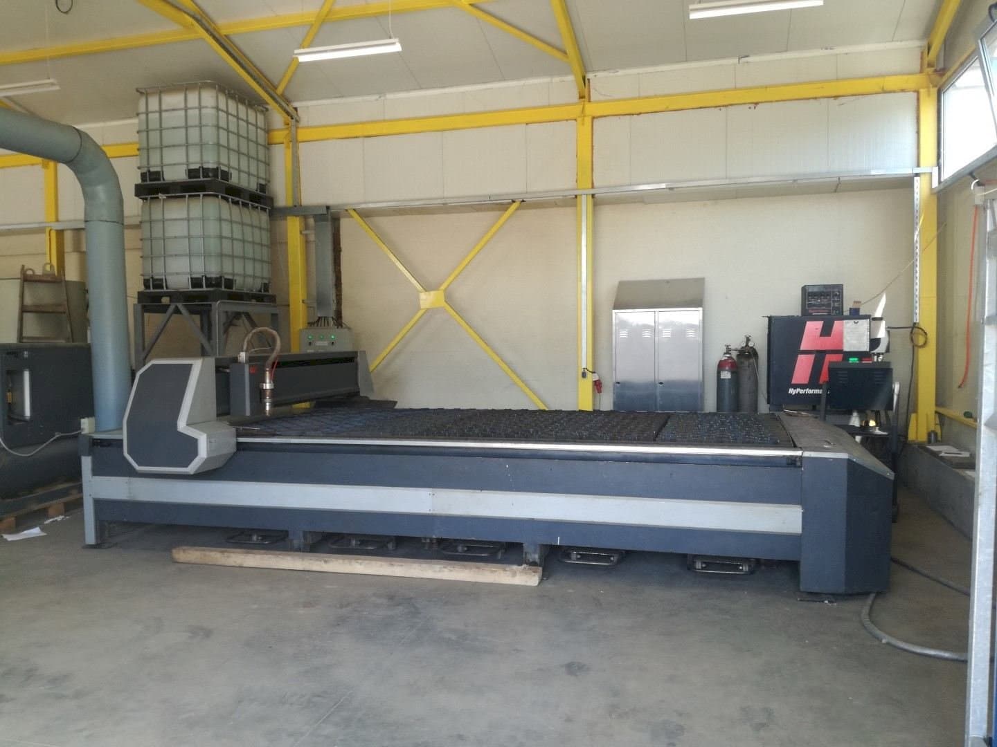 Widok z przodu maszyny HPM ITALY GV 4 x 2