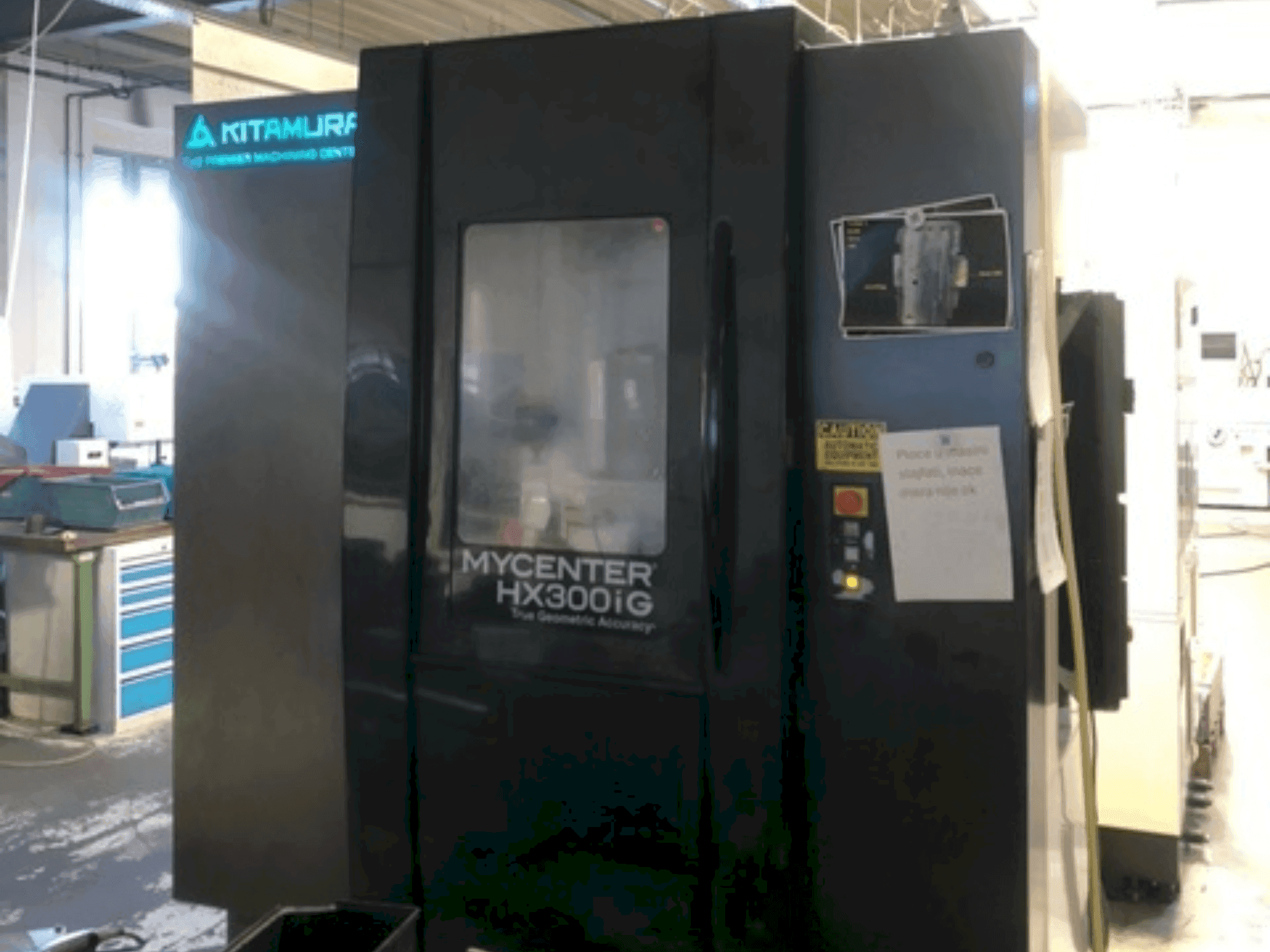 Widok z przodu maszyny Kitamura HX300iG