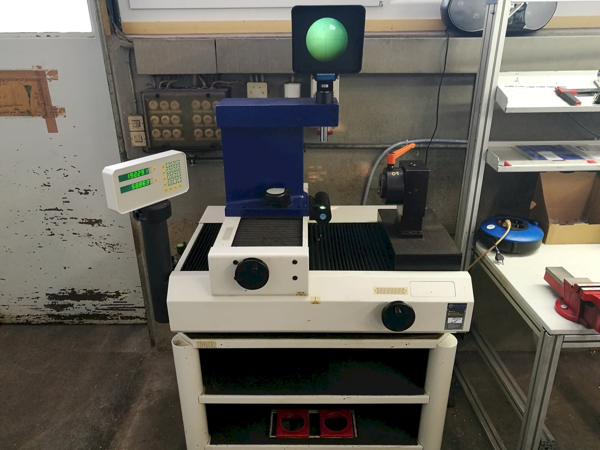 Widok z przodu maszyny Zoller H420