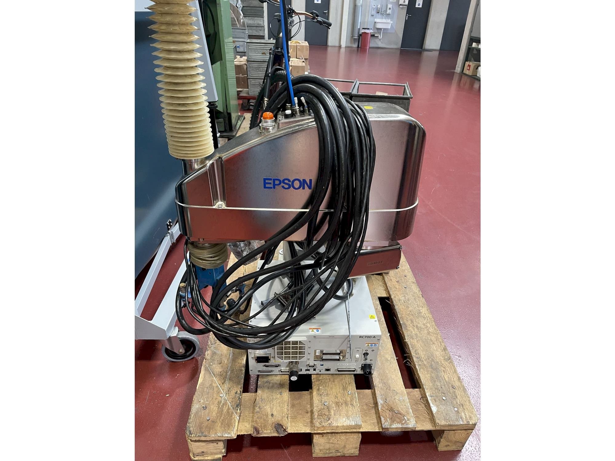 Widok z przodu maszyny EPSON G10 854P