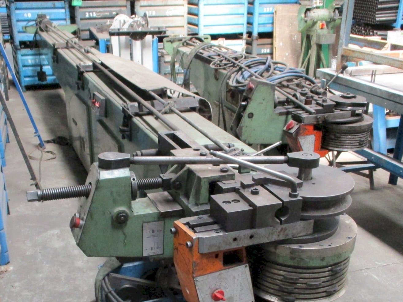 Widok z przodu maszyny Tejero 55AHC