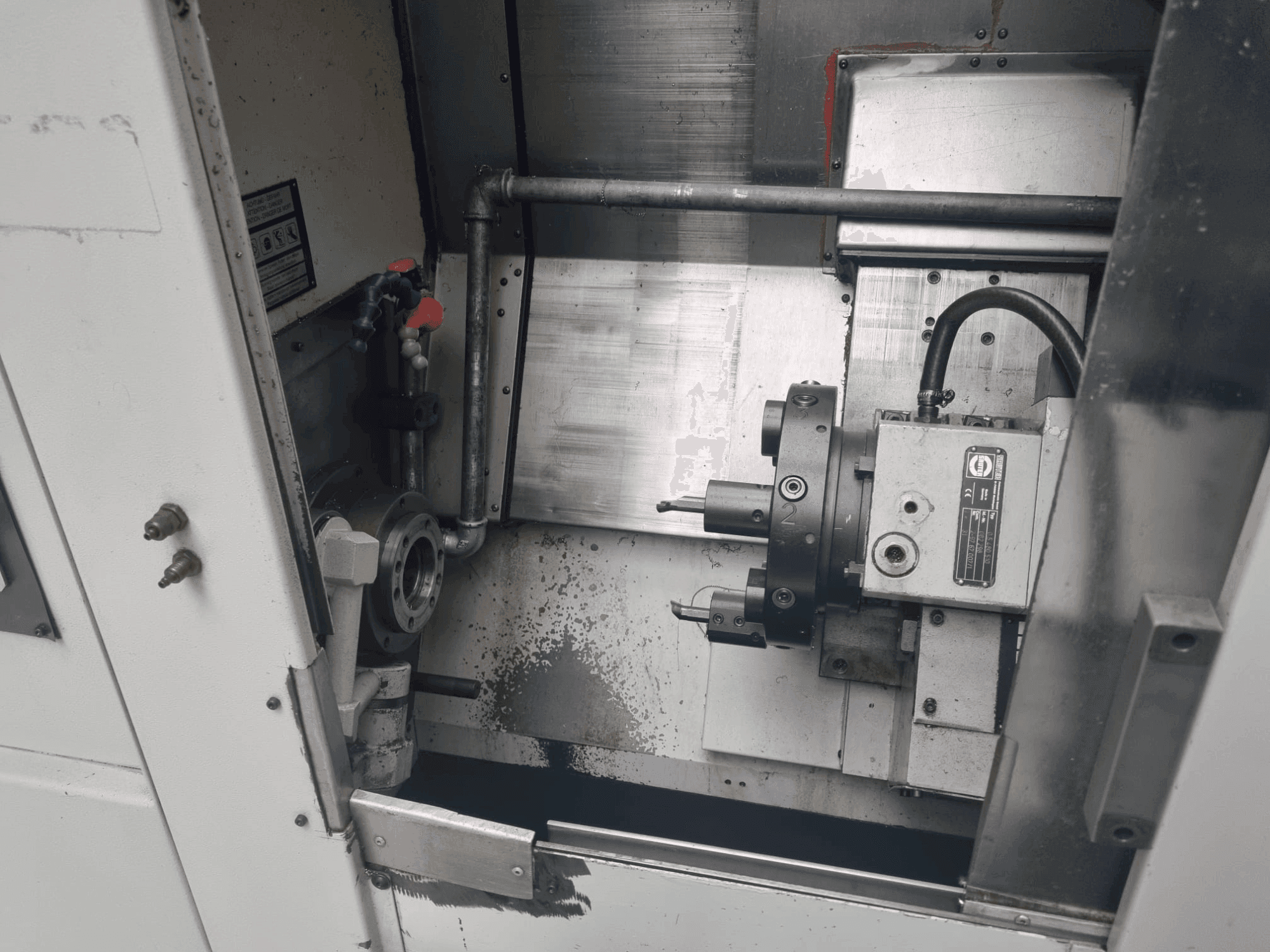 Widok z przodu maszyny SPINNER TC-32MC