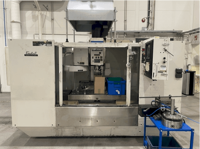 Widok z przodu maszyny FADAL VMC 4020HT