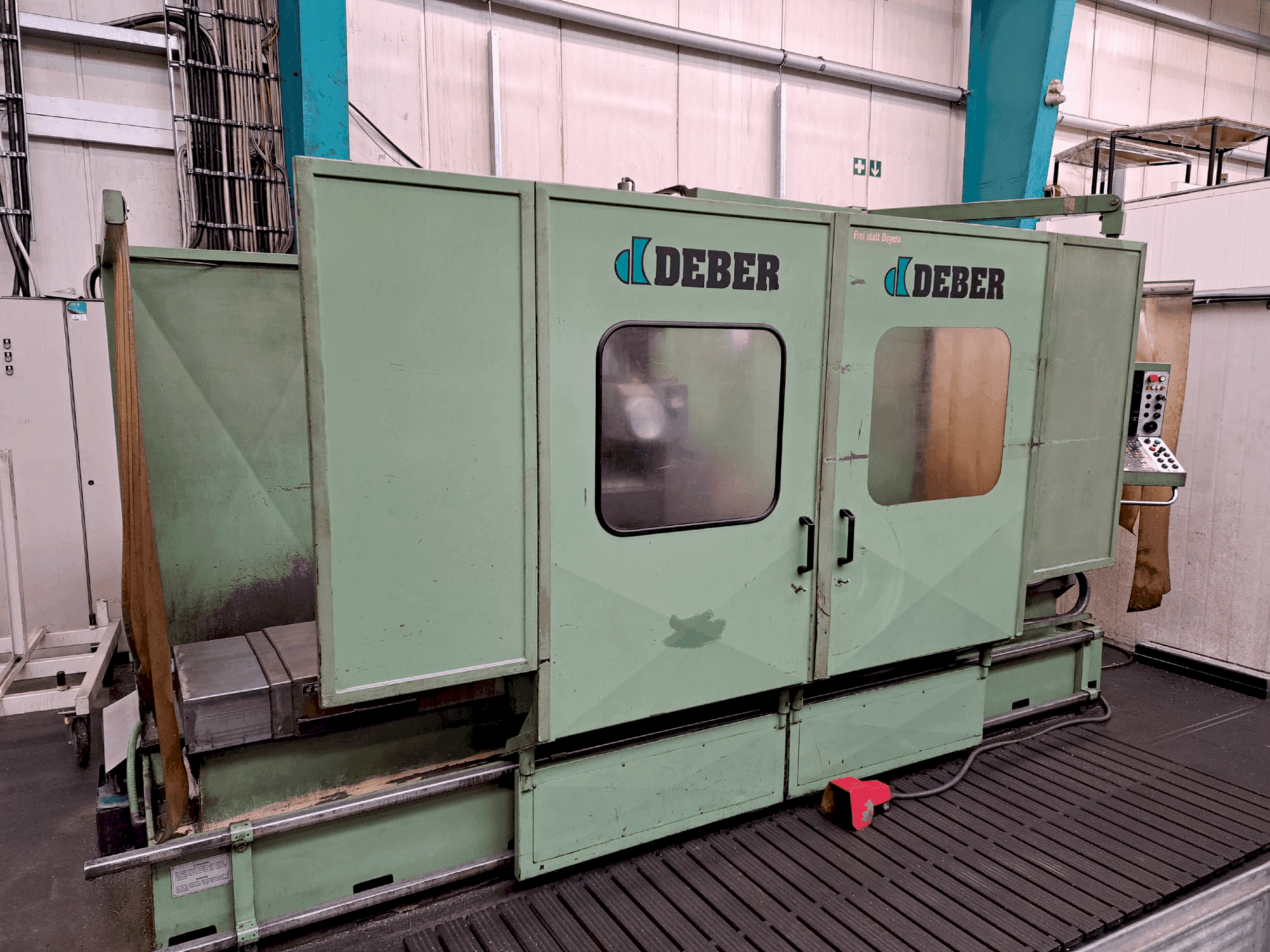 Widok z przodu maszyny DEBER Dinamyc 2