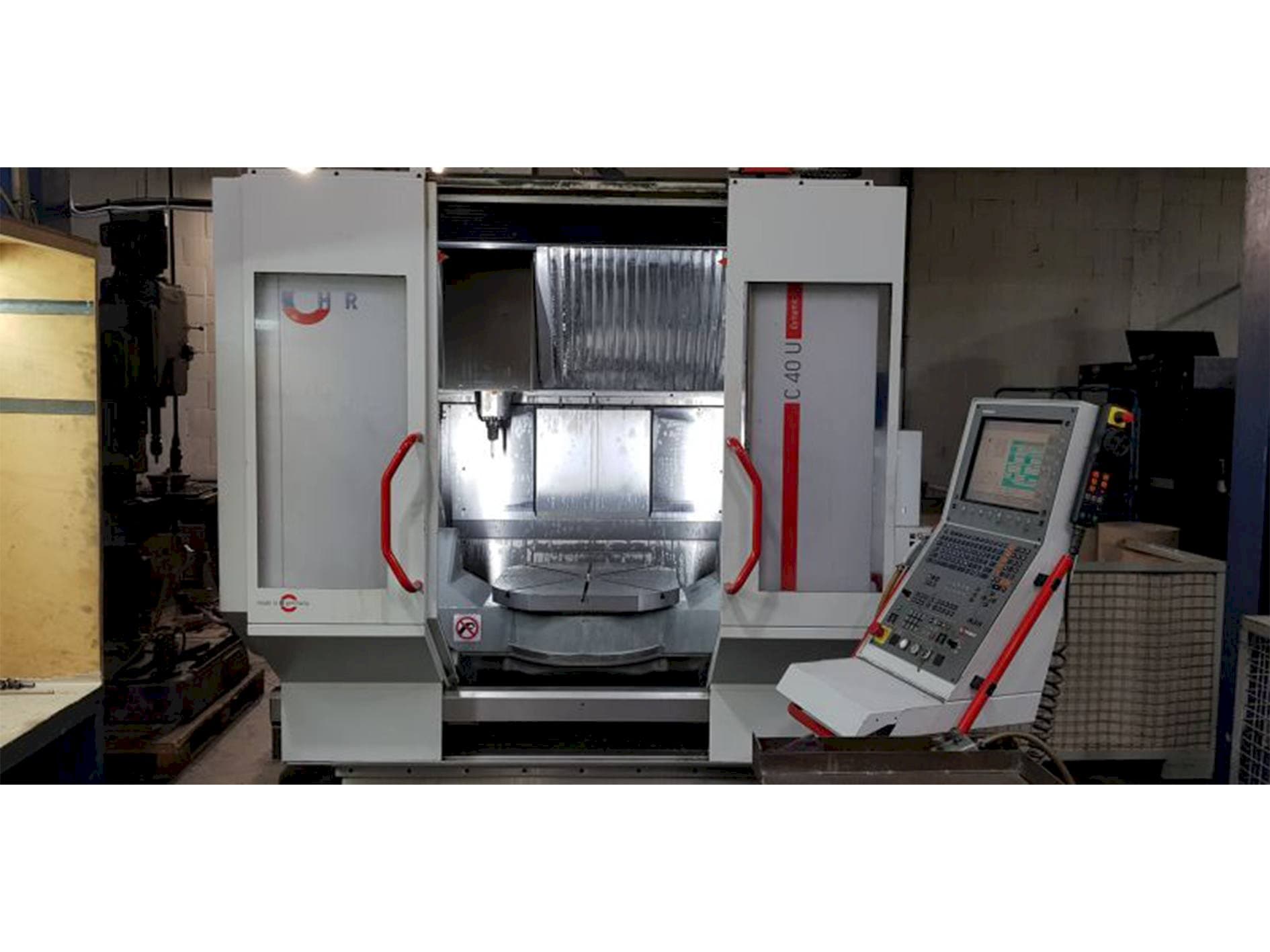 Widok z przodu maszyny HERMLE C40 U MT