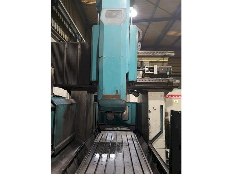 Widok z przodu maszyny ANAYAK P-2000