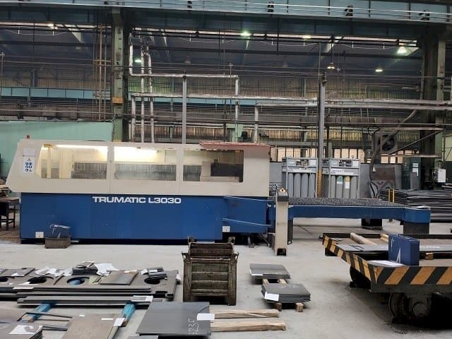 Widok z przodu maszyny Trumpf TRUMATIC L 3030