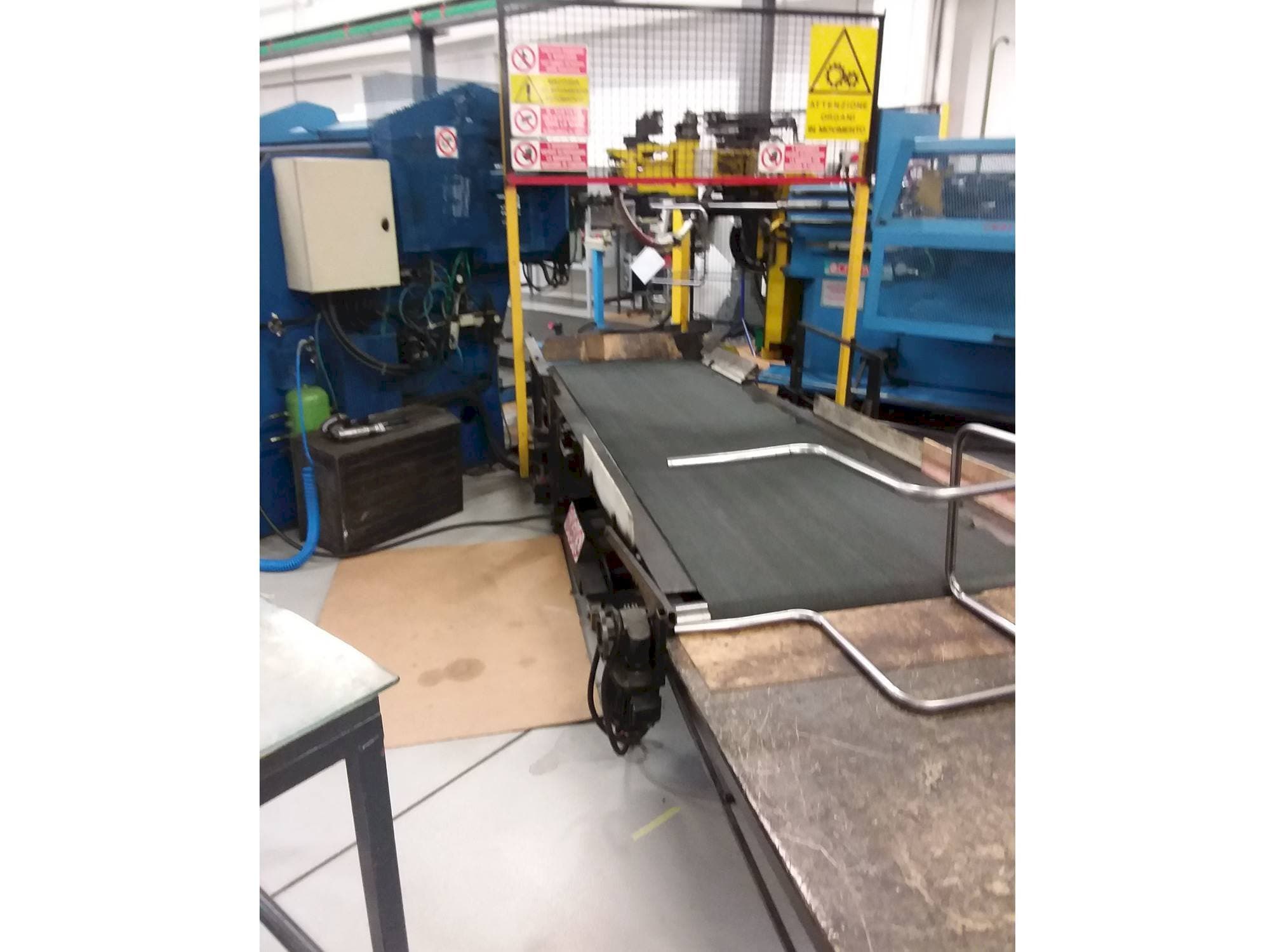 Widok z przodu maszyny Crippa 532