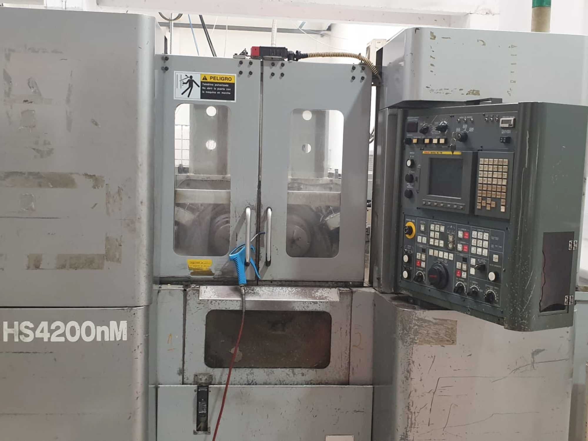 Widok z przodu maszyny KITAKO HS4200NM