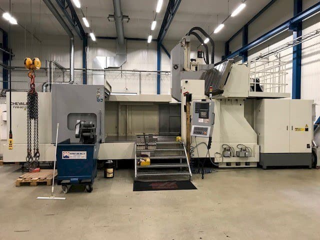 Widok z przodu maszyny Chevalier FVM-80125DC