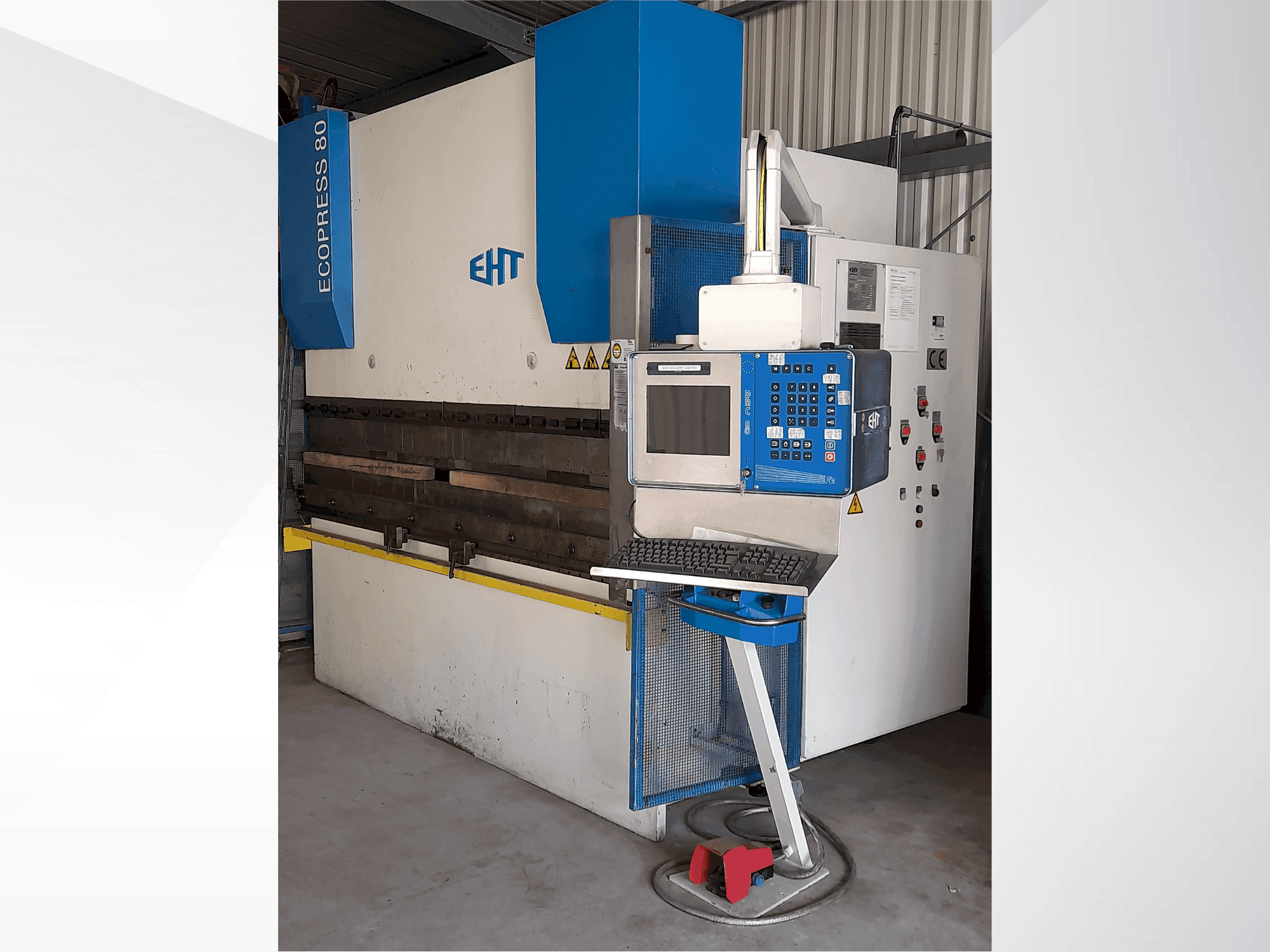Widok z przodu maszyny EHT Ecopress 80
