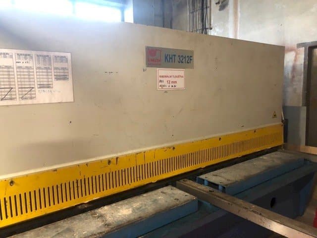 Widok z przodu maszyny KNUTH KHT 3212 F