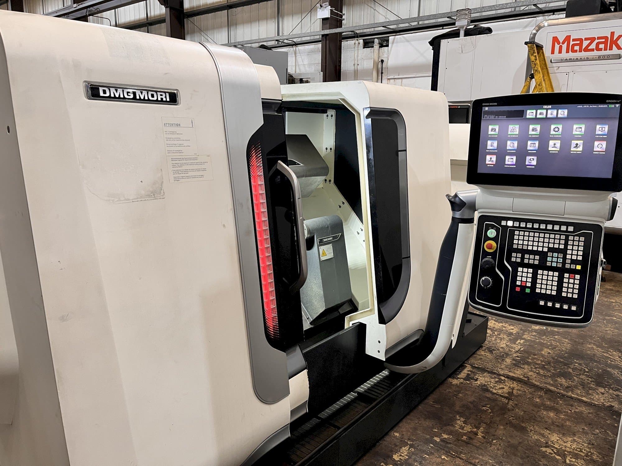 Widok z przodu maszyny DMG CTX ALPHA 300