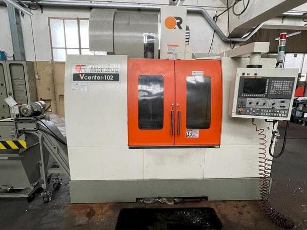 Widok z przodu maszyny Victor VCENTER 102