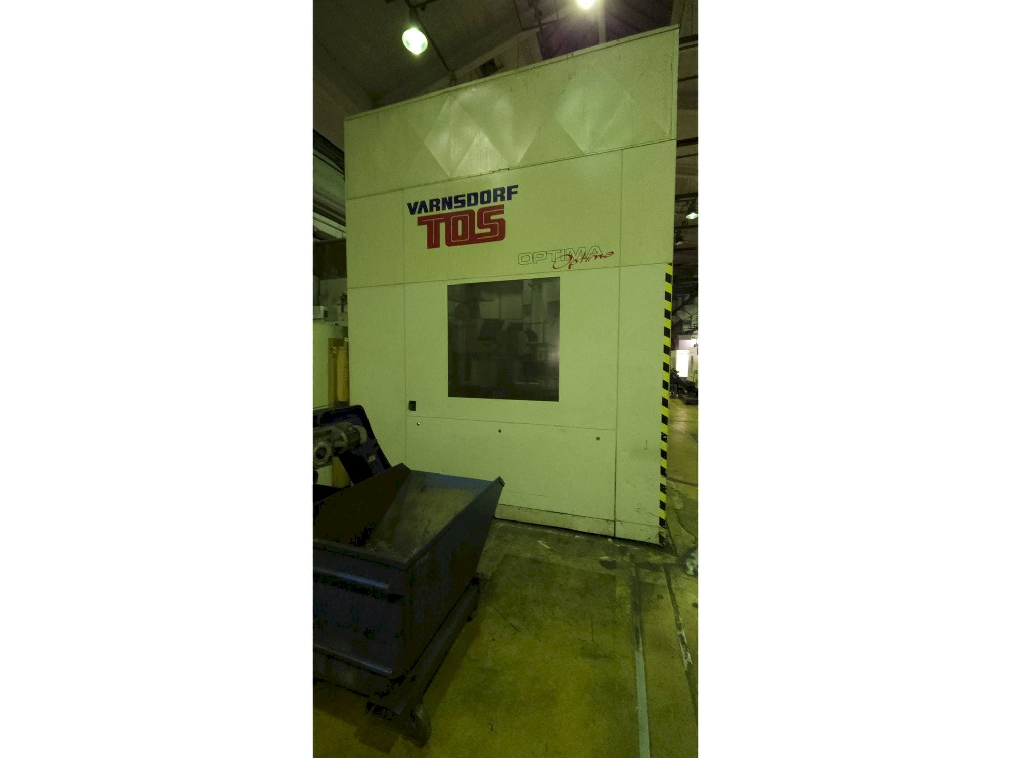 Widok z przodu maszyny TOS Optima