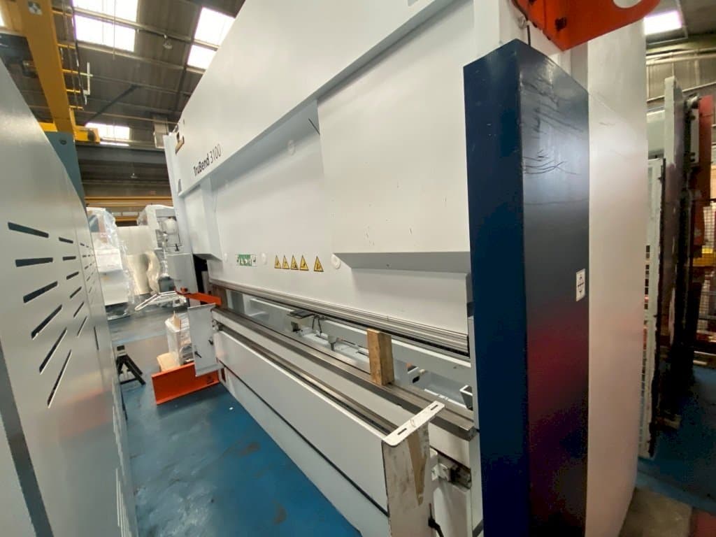 Widok z przodu maszyny Trumpf TruBend 3100