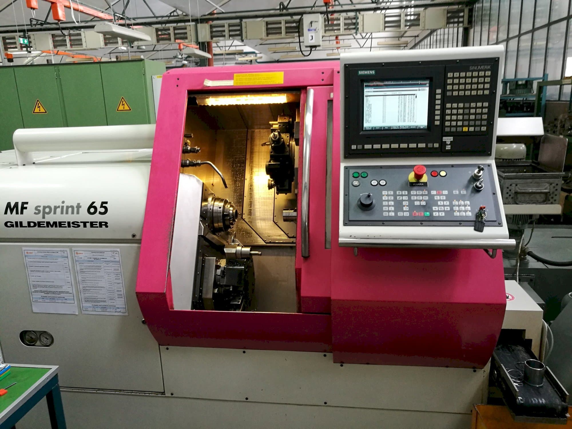 Widok z przodu maszyny Gildemeister MF Sprint 65