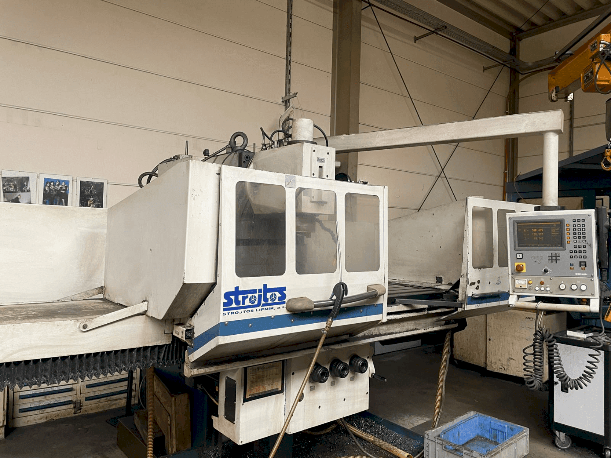 Widok z przodu maszyny Strojtos  FGS 63 NCP