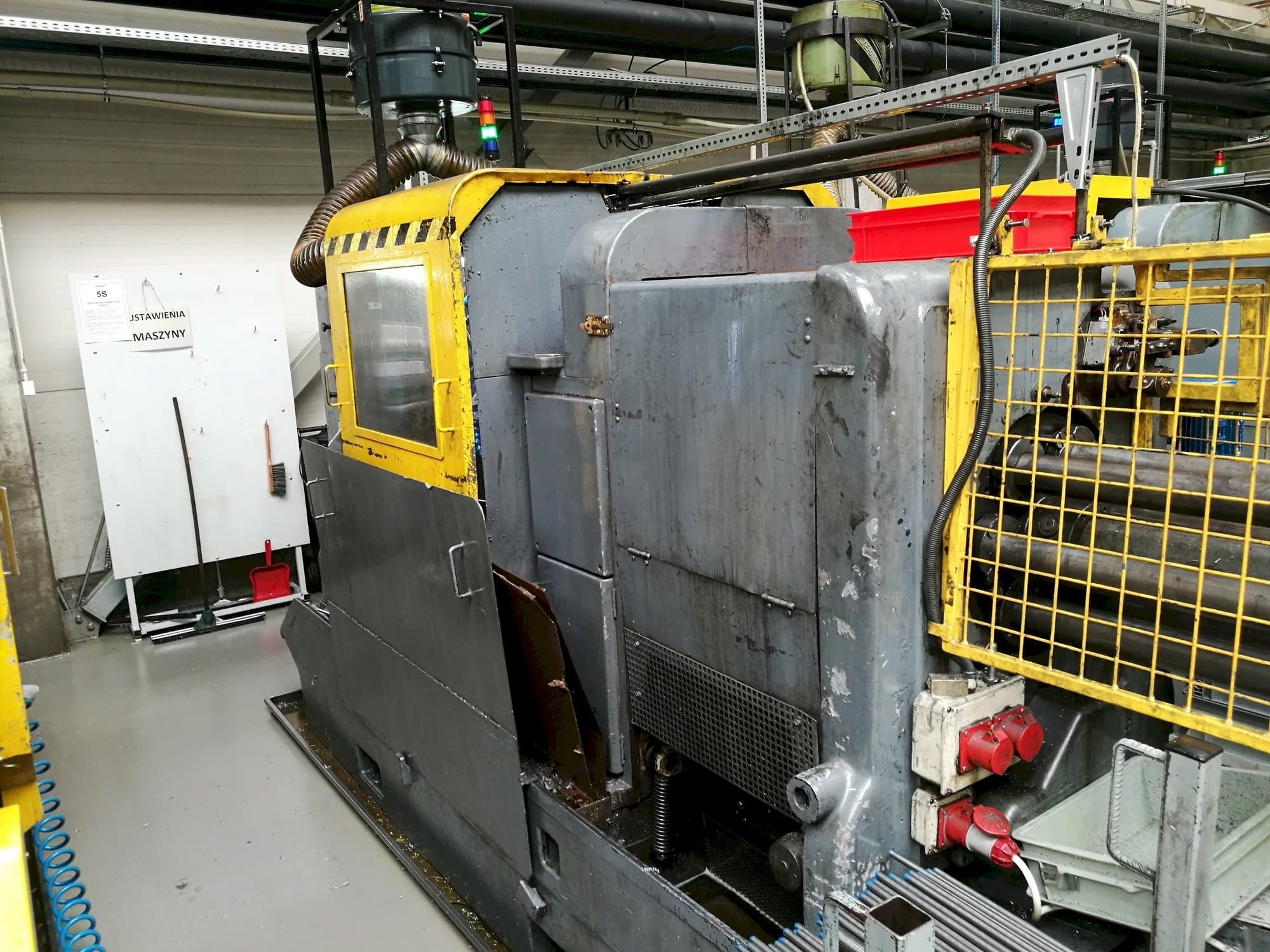 Widok z przodu maszyny Wickman 1  3/8"-6