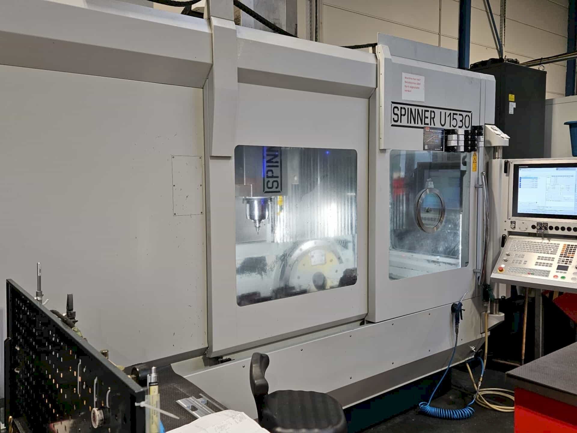 Widok z przodu maszyny SPINNER U 1530