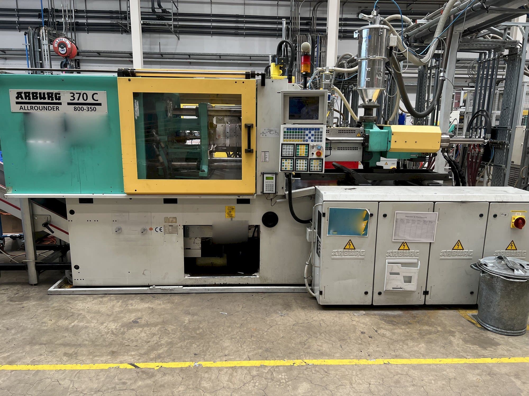 Widok z przodu maszyny Arburg 370C-800-350