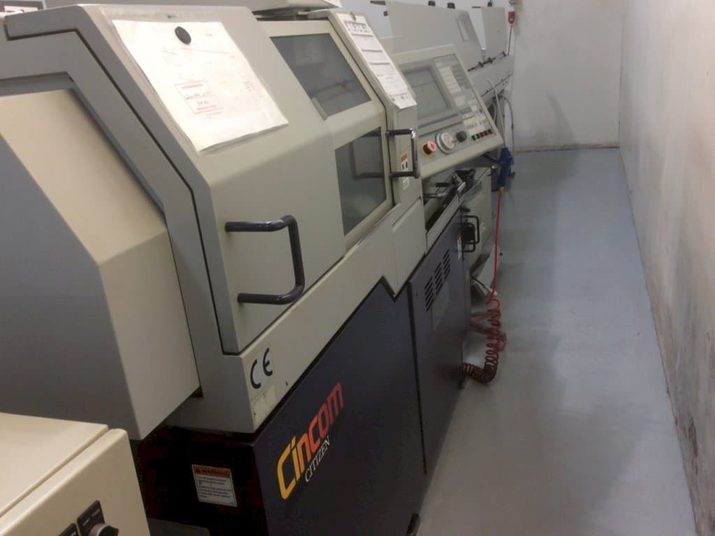 Widok lewej strony maszyny Citizen L20